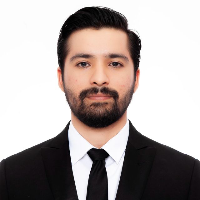 David Alfonso Covarrubias Pereo, Traumatólogo Nuevo Leon