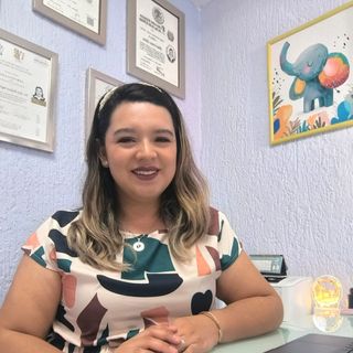 Ampliar imagen: Sarai Estefanía Angel Espino, Neonatólogo Morelia