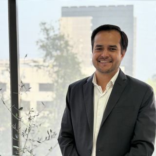 Ampliar imagen: Carlos Arturo Campos Gonzalez, Urólogo Ciudad de México