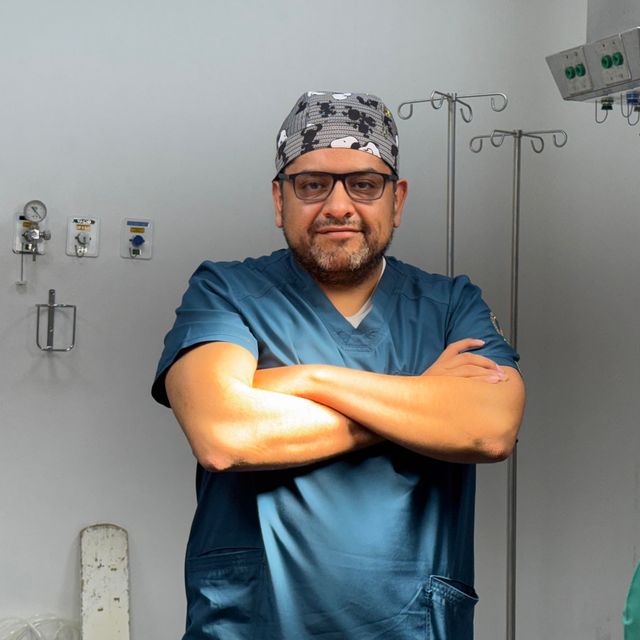 Mario Eduardo Orozco Acosta, Urólogo Tecamac