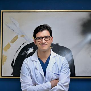 Ampliar imagen: Alberto Robles Méndez Hernández, Cirujano general Naucalpan de Juárez