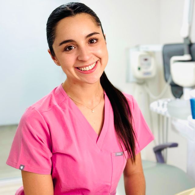 Karen Elizabeth Rojo Zazueta, Dentista - Odontólogo Coyoacán