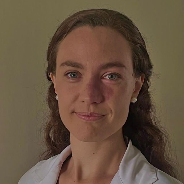 Julia Hernández Carlsen, Infectólogo La Paz