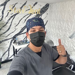 Salvador Cerecero Baños, Dentista - Odontólogo Acapulco