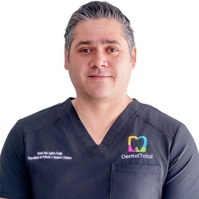 Daniel Iván Aguirre Padilla, Dentista - Odontólogo Nogales