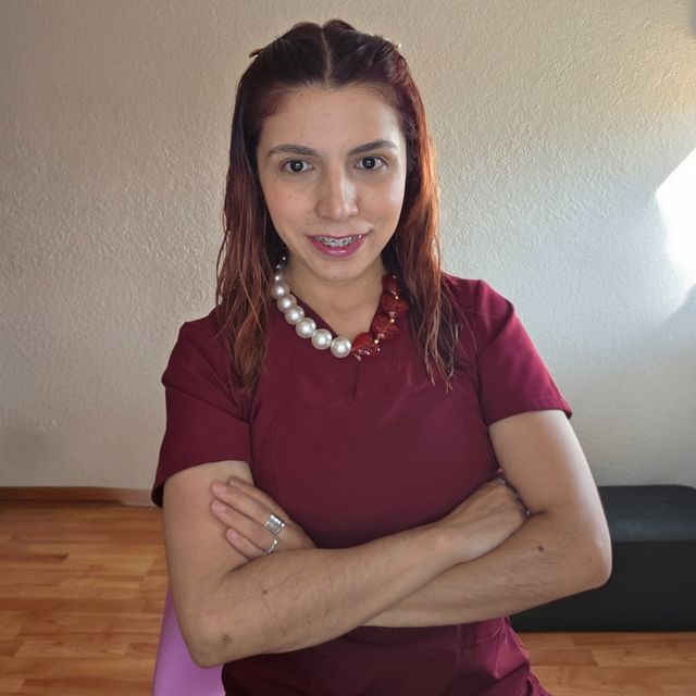 Itzel Olivares Lara, Dentista - Odontólogo Tlalnepantla de Baz