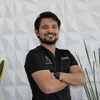 Ampliar imagen: Angel de J. Flores Silva, Dentista - Odontólogo Monclova