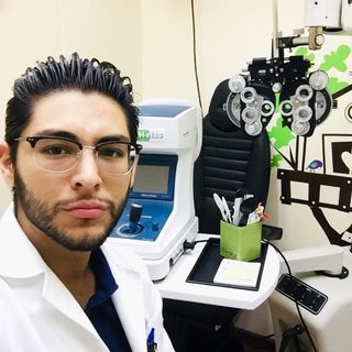 Ampliar imagen: Pedro Cárdenas Serrano, Optometrista Tijuana