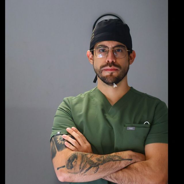 Victor Eduardo Caballero Bazaldua, Médico general Monterrey