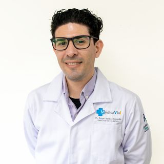 Ampliar imagen: Angel Eduardo Barba Ronquillo, Médico general Cuauhtémoc