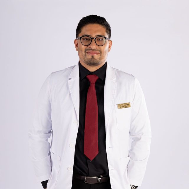 Francisco Agustín  González Regalado , Médico general Meoqui