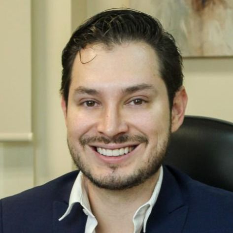 Marco Antonio Nava Romero, Cirujano general León