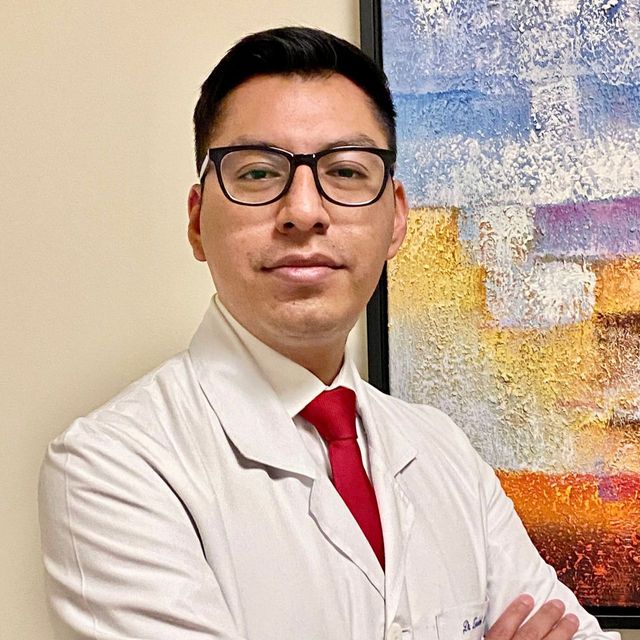 Zuriel Almeyda, Cardiólogo Puebla
