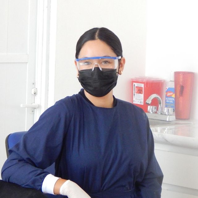 Estefanía  Chávez Ruiz, Dentista - Odontólogo San Luis Potosi