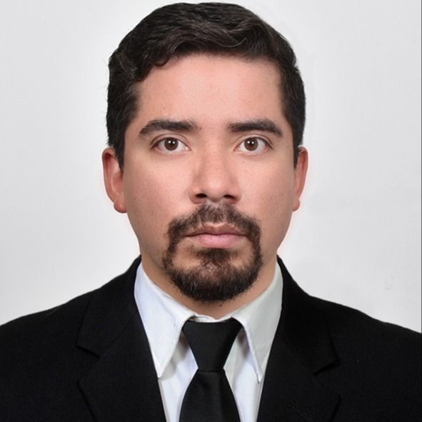 Roberto Emmanuel Aguilar Gomez, Internista Naucalpan de Juárez