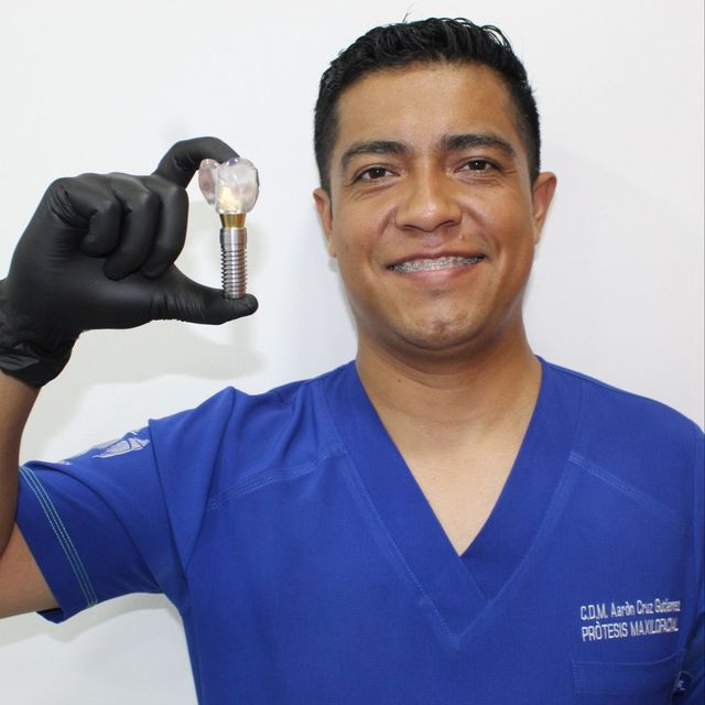 Aaron Cruz Gutiérrez, Dentista - Odontólogo Miguel Hidalgo
