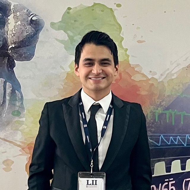 Ricardo Olmos, Urgenciólogo Villagran