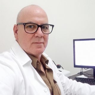 Ampliar imagen: Pedro Suros Díaz, Reumatólogo Zamora