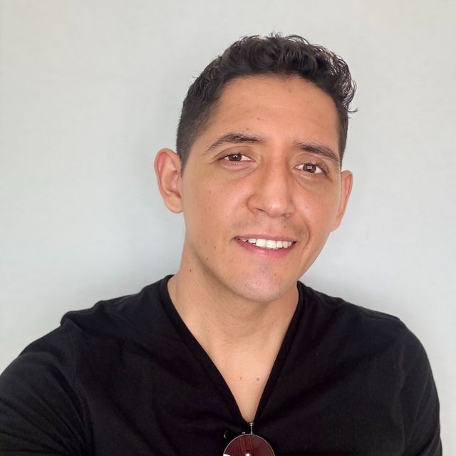 Eduardo Montoya Villaseñor, Dentista - Odontólogo Playa del Carmen