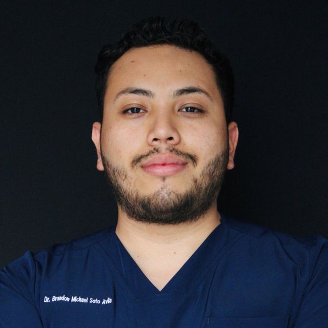 Brandon Michael  Soto Avila, Dentista - Odontólogo Iztapalapa