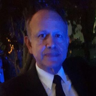 Ampliar imagen: Jorge Luis Pérez Reyna, Dentista - Odontólogo Nezahualcóyotl