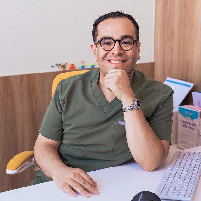Carlos Eduardo Vargas Verduzco, Neumólogo pediatra Tijuana