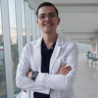 Alejandro Luna Flores, Ginecólogo Guadalajara