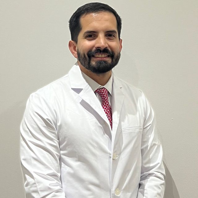 Nicholas Flores Flores, Cardiólogo Ciudad de México