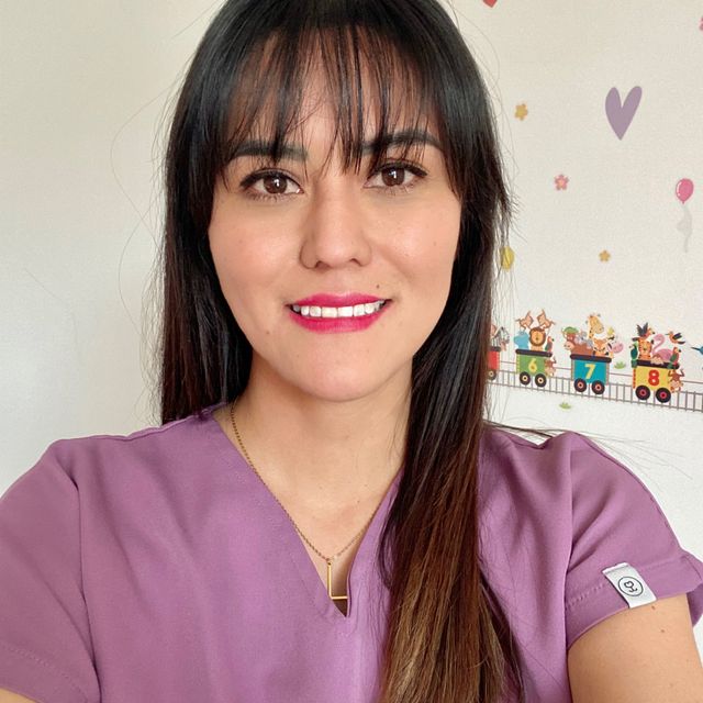 Estefania Solis Rodríguez, Logopeda Villa de Pozos