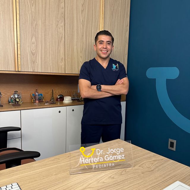 Jorge Herrera Gomez, Pediatra Uruapan