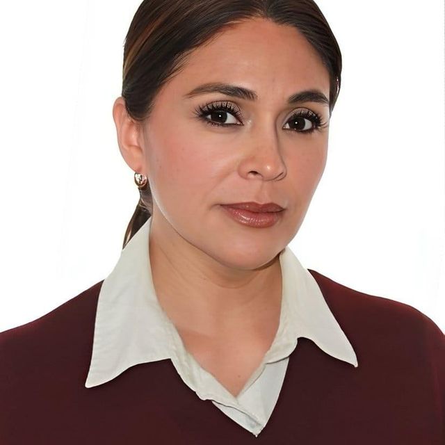 Josefina Sevilla, Psicólogo Ensenada