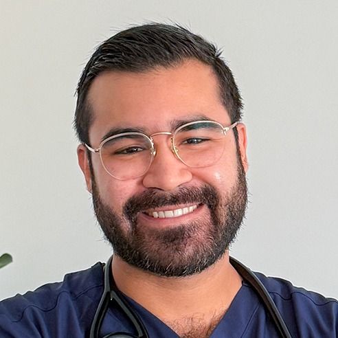 Arturo Angulo Paez, Médico general Mazatlan