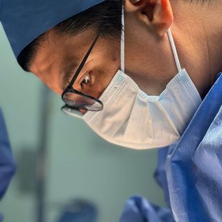 Ampliar imagen: Eder Jonathan Quevedo Rico, Cirujano oncólogo Tijuana