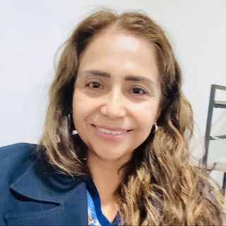 Maribel Campos Ramirez, Ginecólogo Celaya