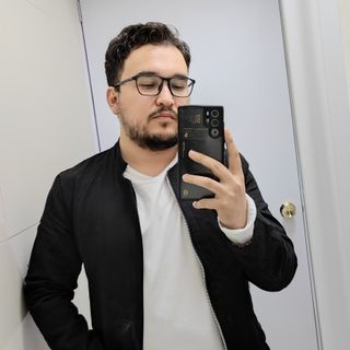 Ampliar imagen: Damián Andrés Fernández Hernández, Médico de familia Torreon