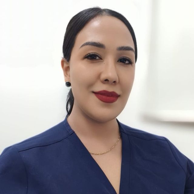 Elizabeth Ortega, Otorrinolaringólogo General Escobedo