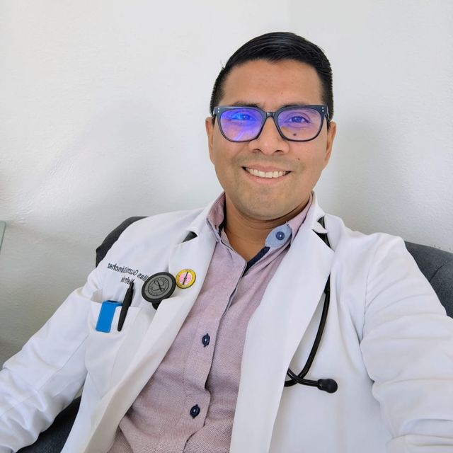 Elías Guzmán Sánchez, Nefrólogo Guanajuato