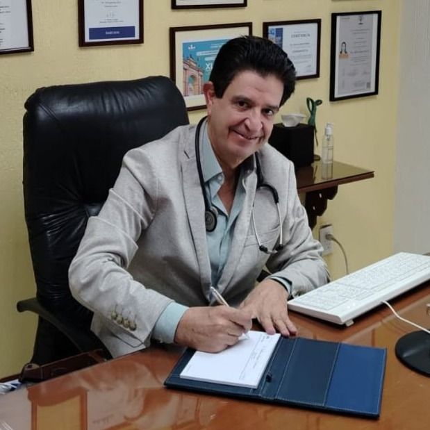 Guillermo Ignacio Burgos Contreras, Internista Miguel Hidalgo