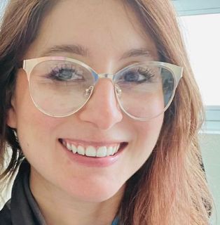 Ampliar imagen: Andrea Vallejo García, Implantólogo Coyoacán