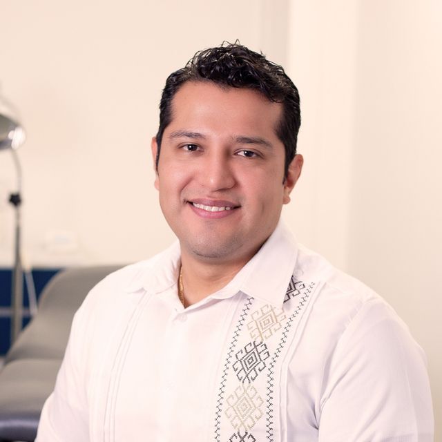 Gustavo F. Balderas, Neurocirujano Veracruz Centro