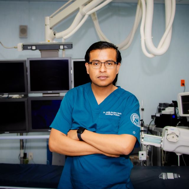 Adrian Bejines Garcia, Pediatra Torreon