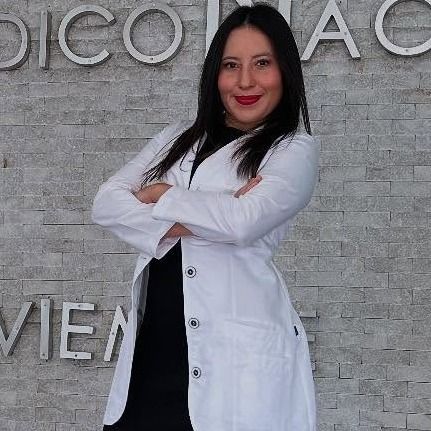 Karla Paola Pérez López, Internista Ciudad de México