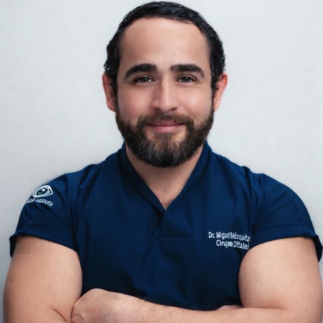 Miguel Mézquita Burgos, Oftalmólogo Mérida