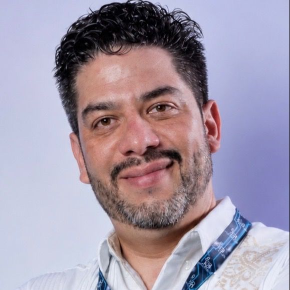 Juan Carlos Ortega Regalado, Especialista en Obesidad y Delgadez Querétaro