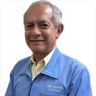 Ampliar imagen: Adrián Trujillo Resillas, Dentista - Odontólogo Nezahualcóyotl