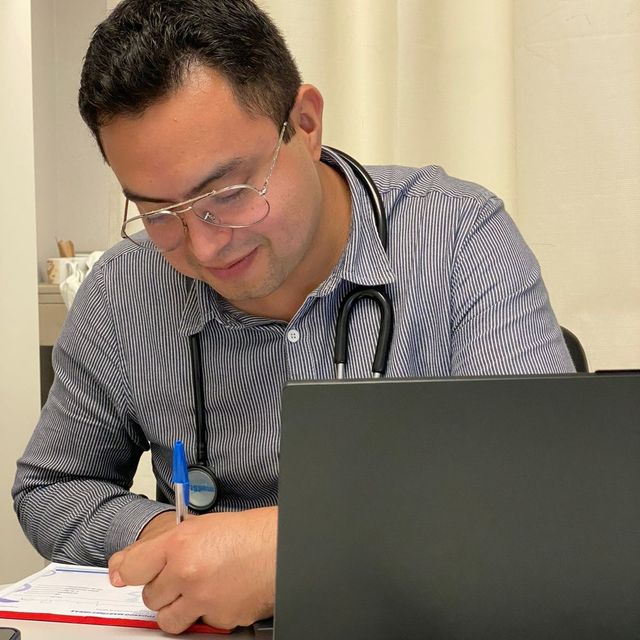 Eduardo Martínez Heras, Internista Cuautla