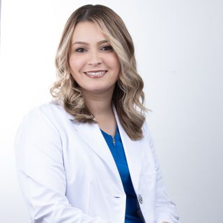 Ampliar imagen: Araceli García Peña, Dentista - Odontólogo Tijuana