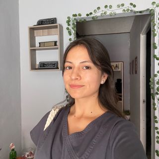 Ampliar imagen: Laura Karina  Flores Villaseñor , Psicólogo San Juan del Rio