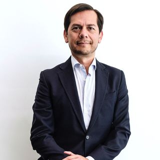 Ampliar imagen: Alejandro Chávez Badiola, Ginecólogo Guadalajara