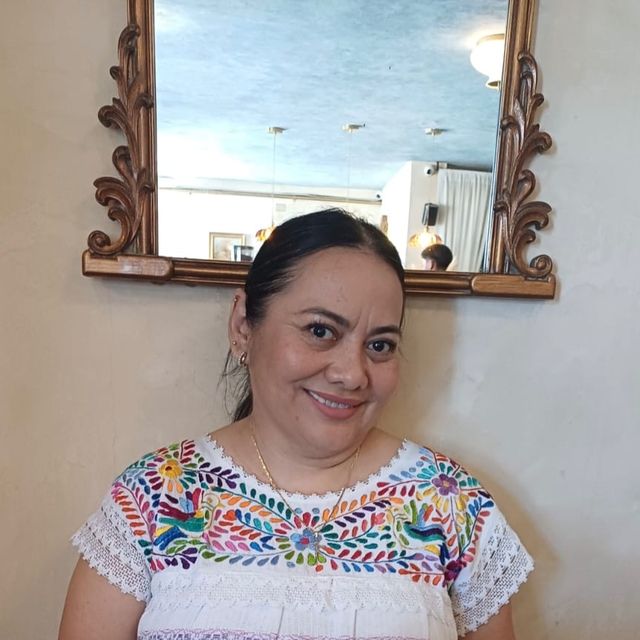 Gabriela Martínez, Psicólogo Yucatan